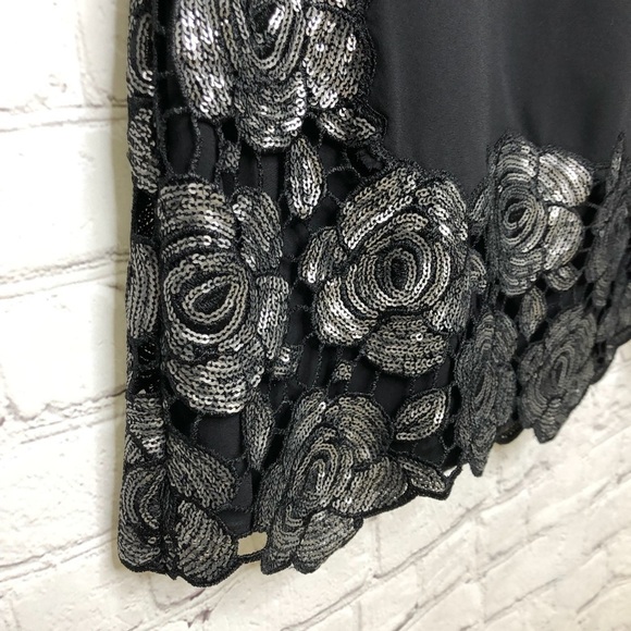 Marciano Sequin Rose Detail Shift Dress Size XS Black Long Sleeve - Picture 5 of 9